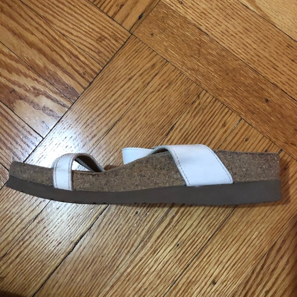 Naot Tahoe white/tan sandals - Picture 6 of 6